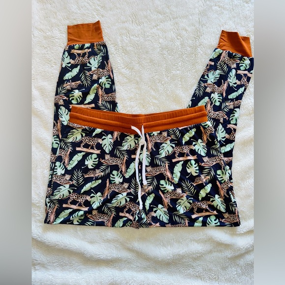 Sleepy Sloth Mama Pants - Picture 4 of 5